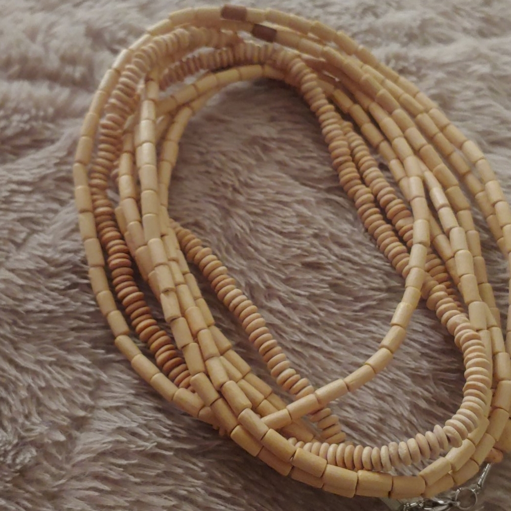 Wood necklace